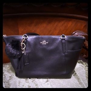 100%Authentic Coach Zip Tote black
